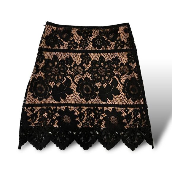 FOR LOVE & LEMONS Lace Pattern Mini Skirt
|Size: XS| - Picture 5 of 8